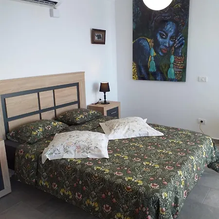 Appartement In Mesa Del Mar Mit Offenem Balkon